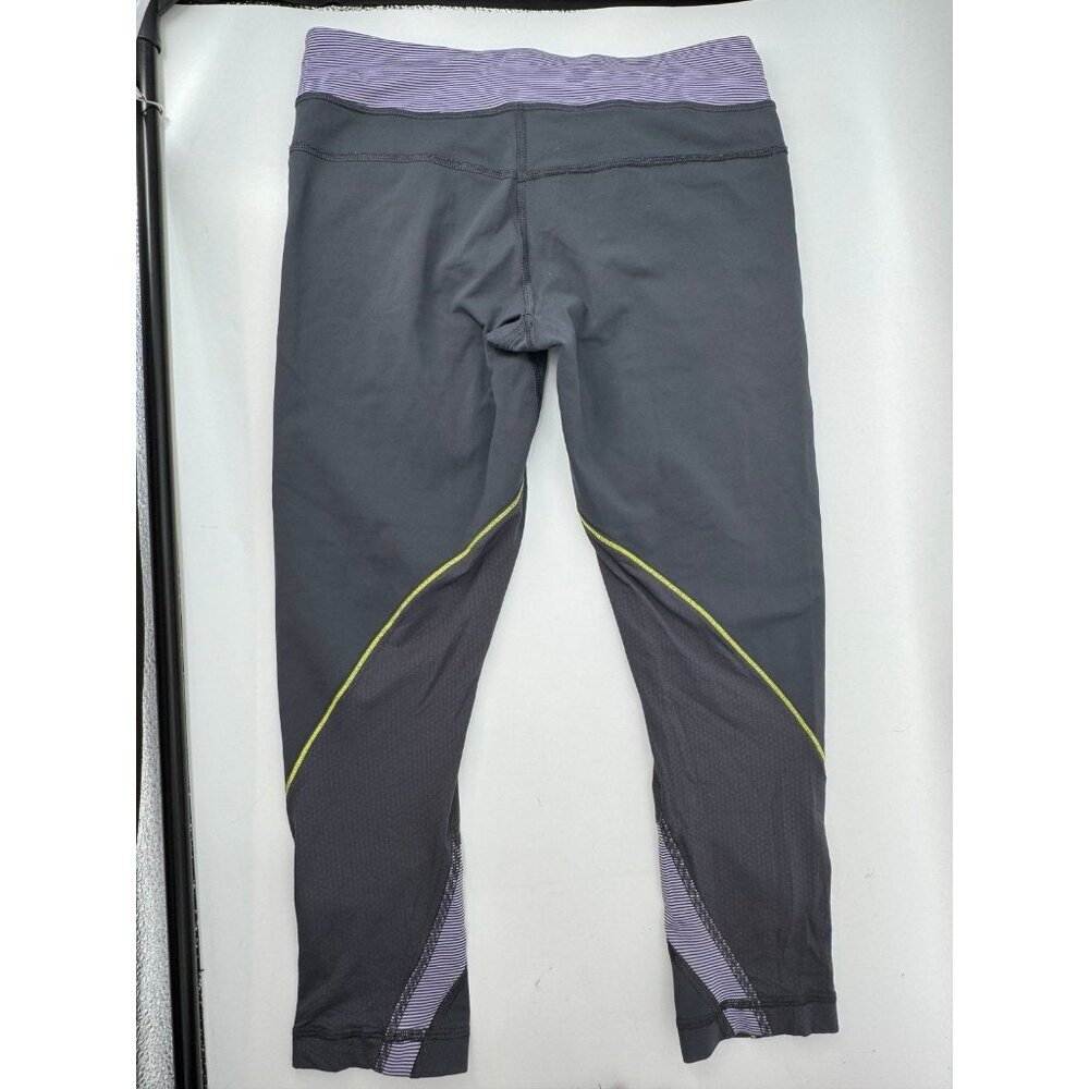 Lululemon Gray/Purple Run Zoom Crop Leggings Sz. 6 - Picture 3 of 6
